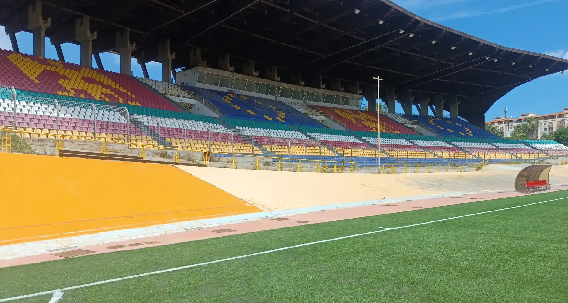 Festa Reggina a Palermo, Ferraro decide il big match al “Borsellino”: 0-1\n