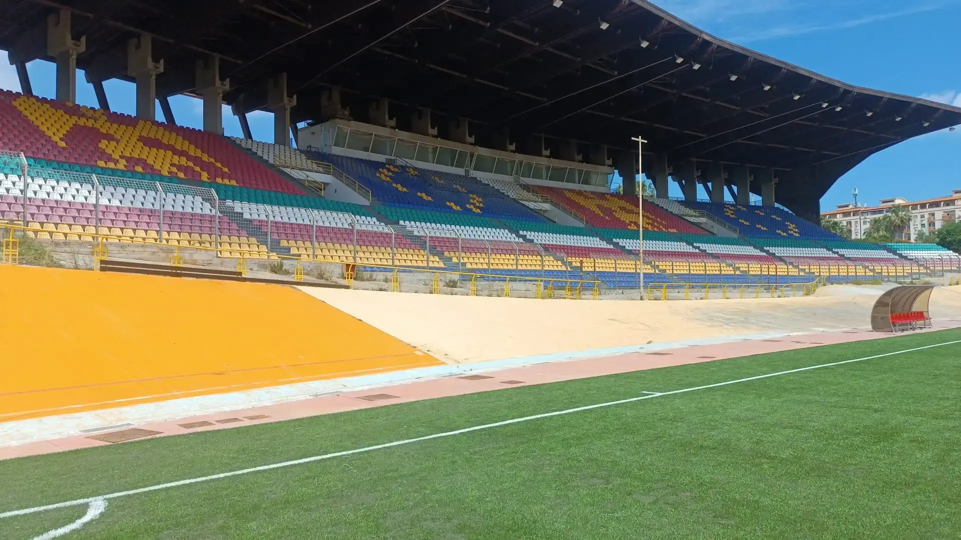 Festa Reggina a Palermo, Ferraro decide il big match al “Borsellino”: 0-1\n