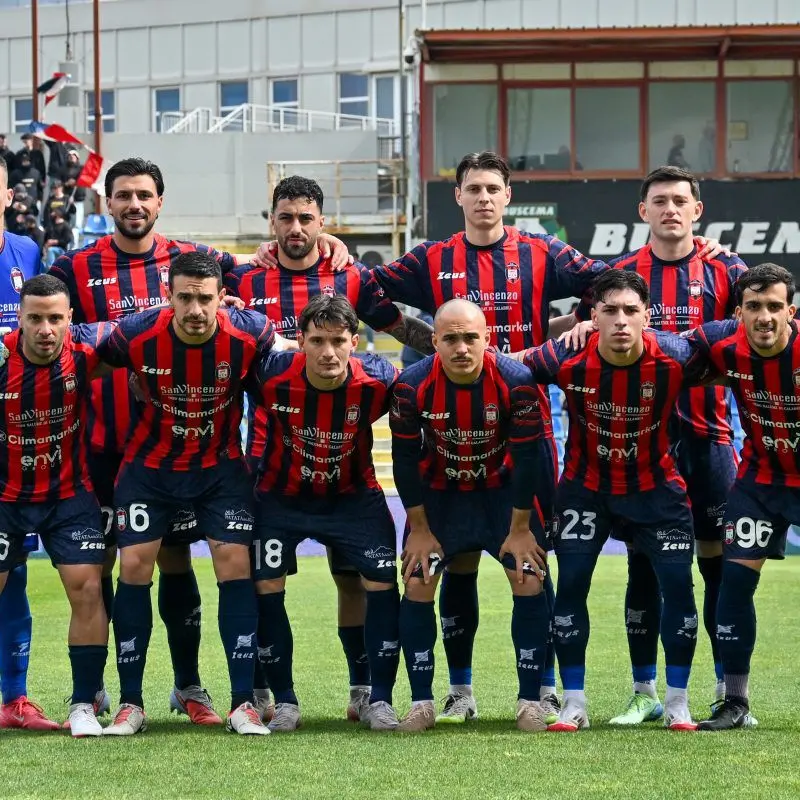 Serie C, il Crotone ribalta il Cerignola (3-1) in rimonta e resta saldo in zona playoff\n