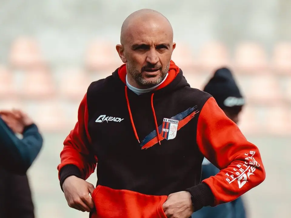 Blitz salvezza della Vibonese, Fanello: «Vittoria meritata, ma davanti abbiamo l’Everest»