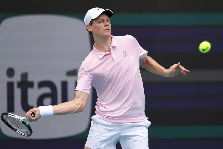 Tennis,\u00A0Jannik Sinner completa il \"Sunshine Double\" anche\u00A0Miami è sua\n
