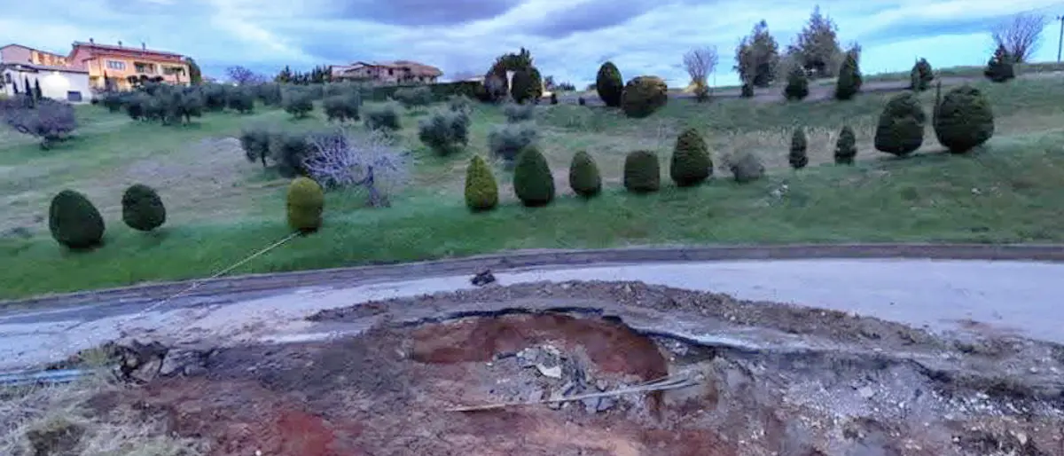 Altomonte e quella strada dimenticata: la SP 121 chiusa e il territorio penalizzato\n