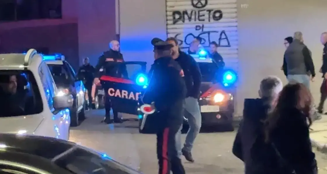 Agguato a Morfò, l’autore del tentato omicidio ha sparato con la pistola nascosta nel cappotto\n