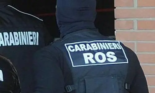 Progettava una strage a scuola ispirata a quella della Columbine: arrestato un 17enne a Perugia\n