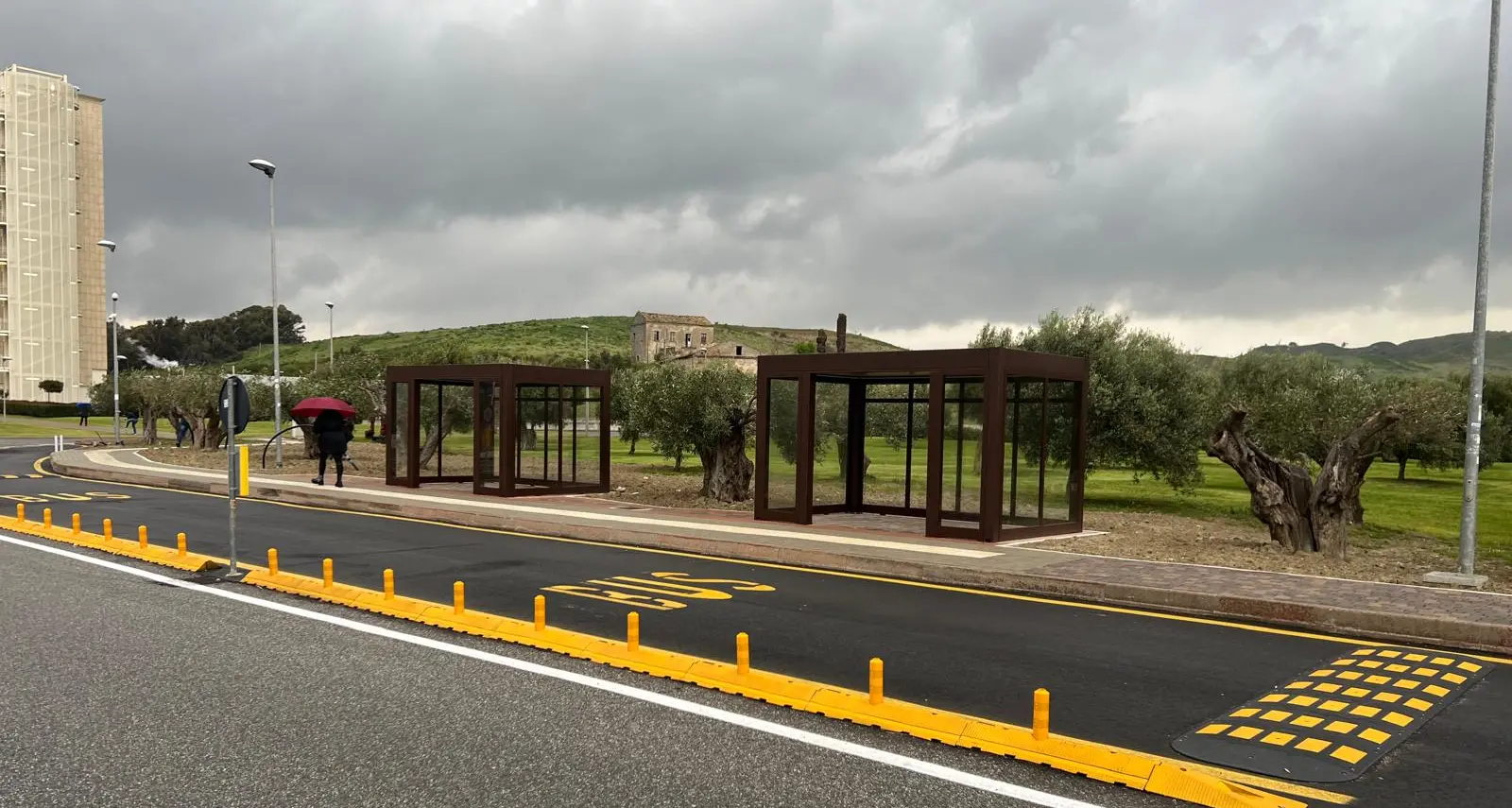 Realizzate le nuove fermate autobus alla Cittadella,\u00A0il\u00A0Csa-Cisal: «Un risultato atteso, restituita dignità ai lavoratori» (FOTO)\n