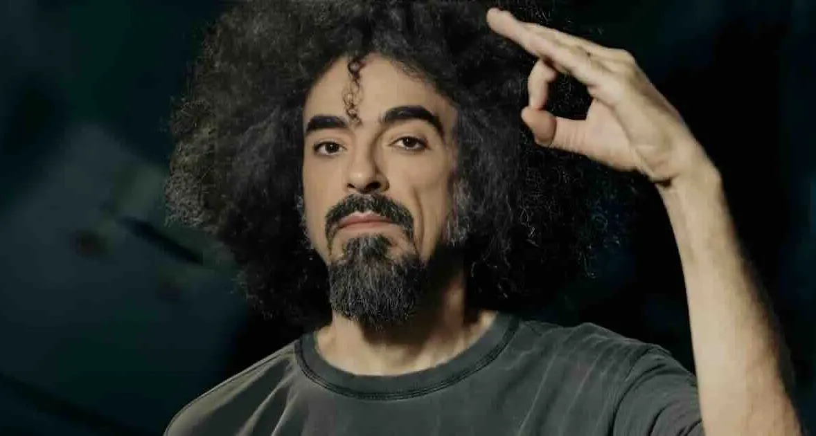 Caparezza rinvia l’incontro di Catanzaro: evento al “Fermi” annullato e rimandato a data da destinarsi\n