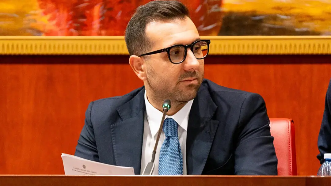 <p>Il ritorno dei sottosegretari in Regione, il centrosinistra non ci sta: «<span style=\"color:hsl(0, 75%, 60%);\">Nuove poltrone </span>mentre i calabresi soffrono»</p>