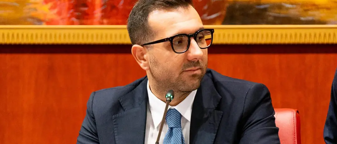 Il ritorno dei sottosegretari in Regione, il centrosinistra non ci sta: «Nuove poltrone mentre i calabresi soffrono»\n