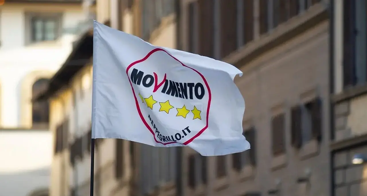 Acque agitate nel M5s Calabria, i gruppi territoriali replicano agli iscritti: «Criticità esistono, ma no a narrazioni distorte»\n