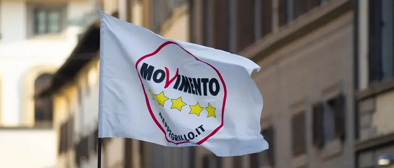 Acque agitate nel M5s Calabria, i gruppi territoriali replicano agli iscritti: «Criticità esistono, ma no a narrazioni distorte»\n