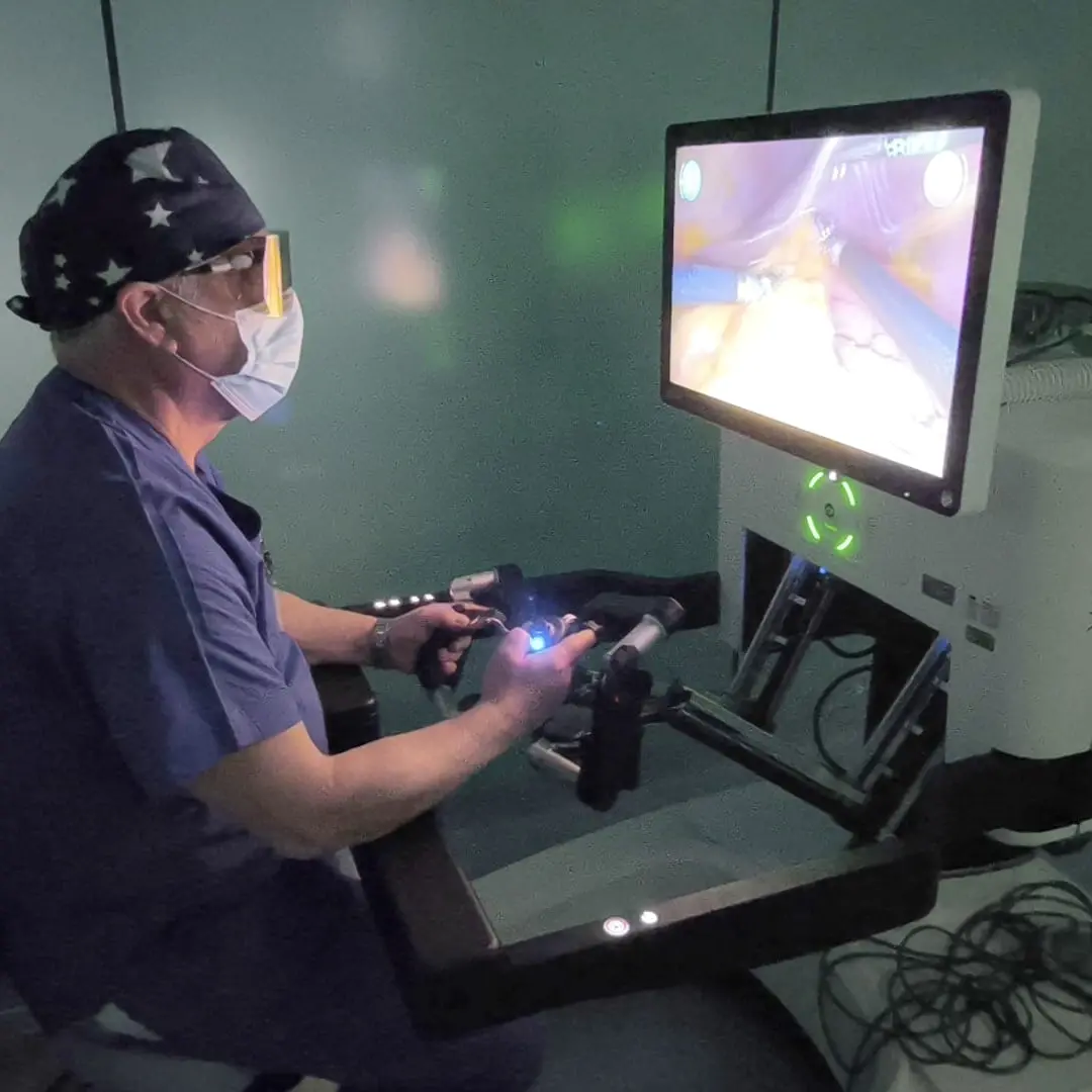 <p>Versius entra in sala operatoria, a Lamezia è attiva la <span style=\"color:hsl(0, 75%, 60%);\">chirurgia robotica </span>di precisione: ecco come funziona – VIDEO</p>