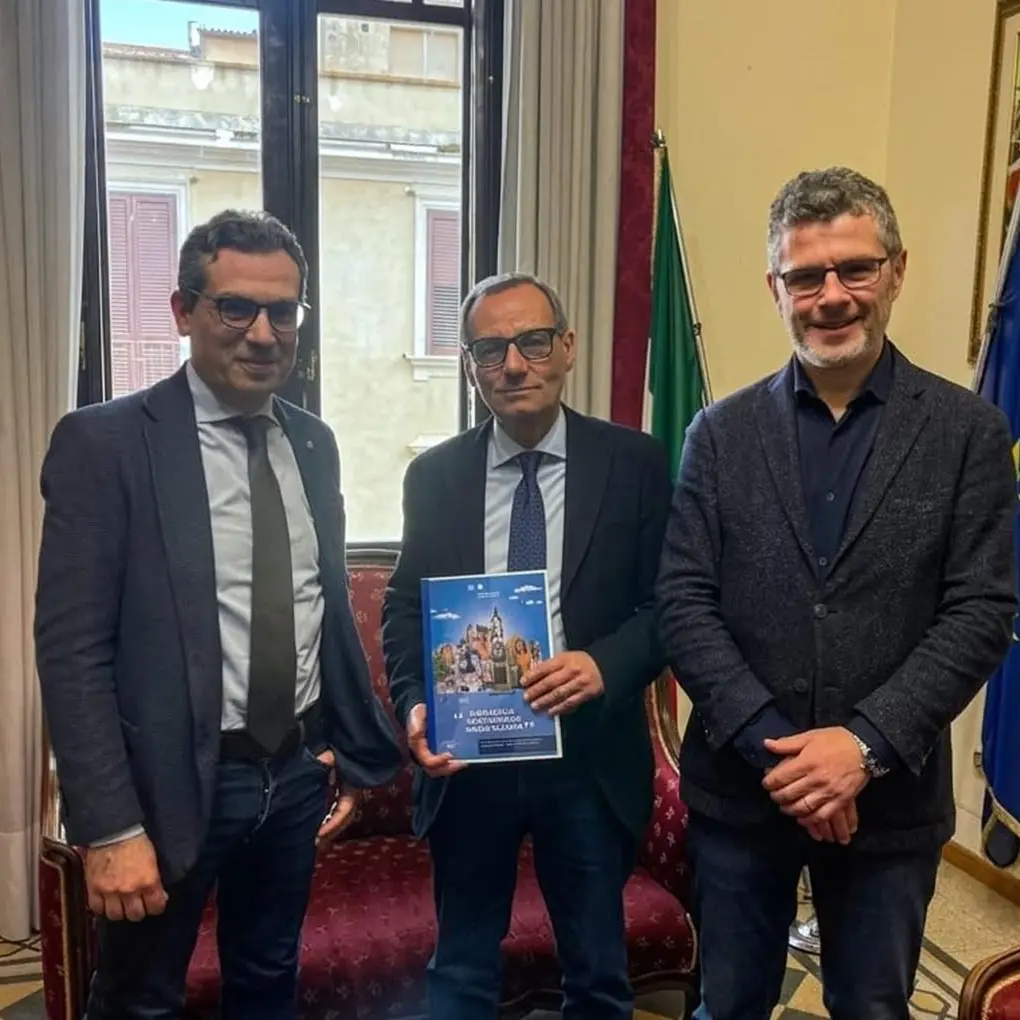 Commercio ed economia, Battaglia: «Dal libro bianco di Confcommercio utili spunti per le strategie di rilancio»\n