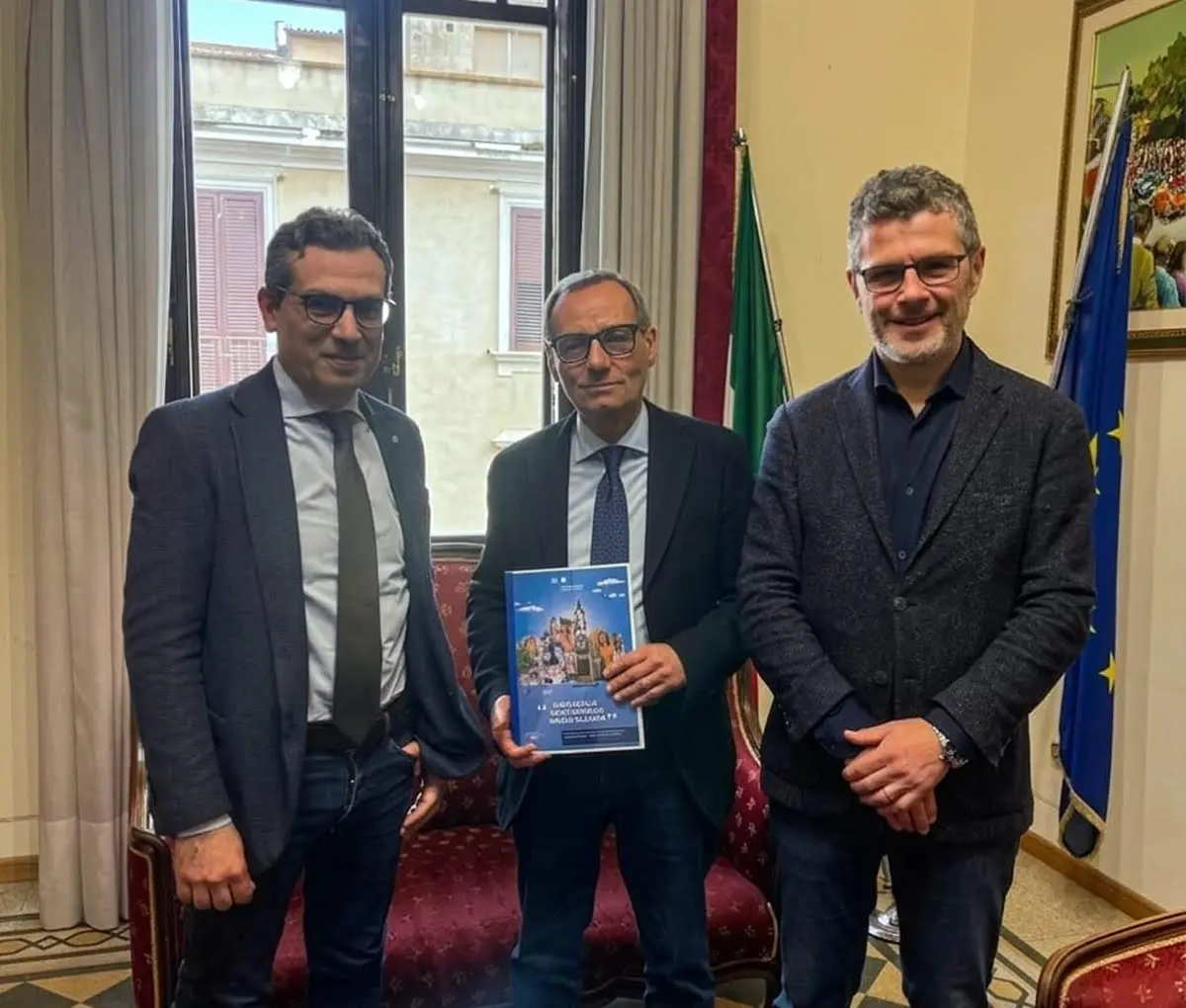 Commercio ed economia, Battaglia: «Dal libro bianco di Confcommercio utili spunti per le strategie di rilancio»\n