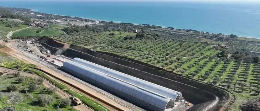 Ss 106 Sibari-Coserie, la Fillea Cgil chiede trasparenza sui lavori e rispetto delle regole per la manodopera\n