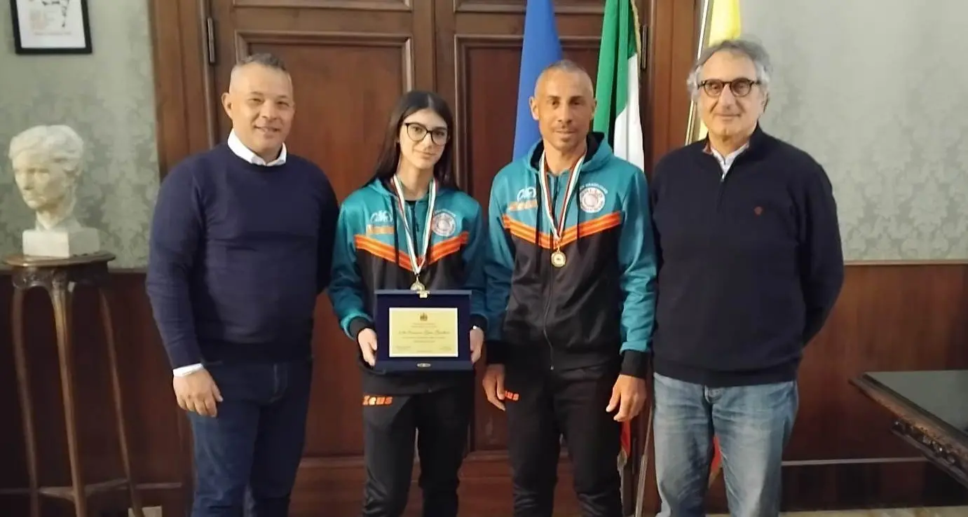 La giovane pugile Gaia Gualtieri ricevuta in Comune dopo il successo al trofeo “Mura”