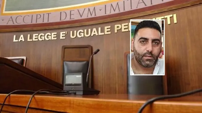 <p>Nel riquadro Angelo Maiolo</p>\\n