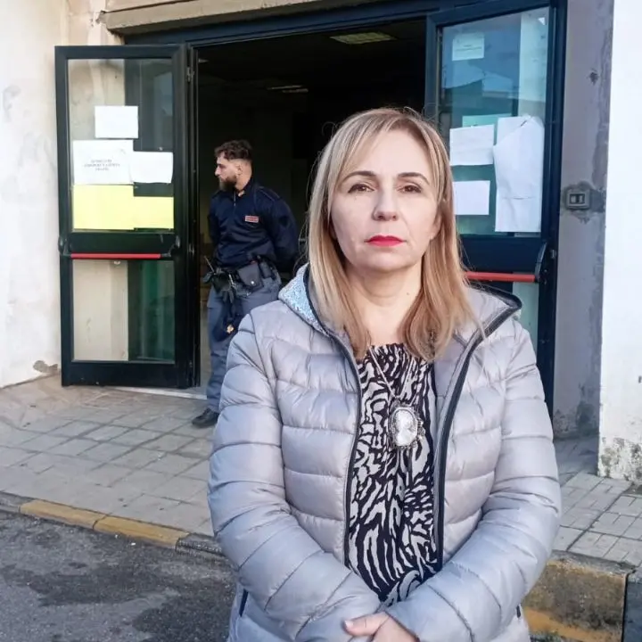 Proiettili di kalashnikov davanti casa, grave intimidazione al sindaco di Gioia Tauro Scarcella\n