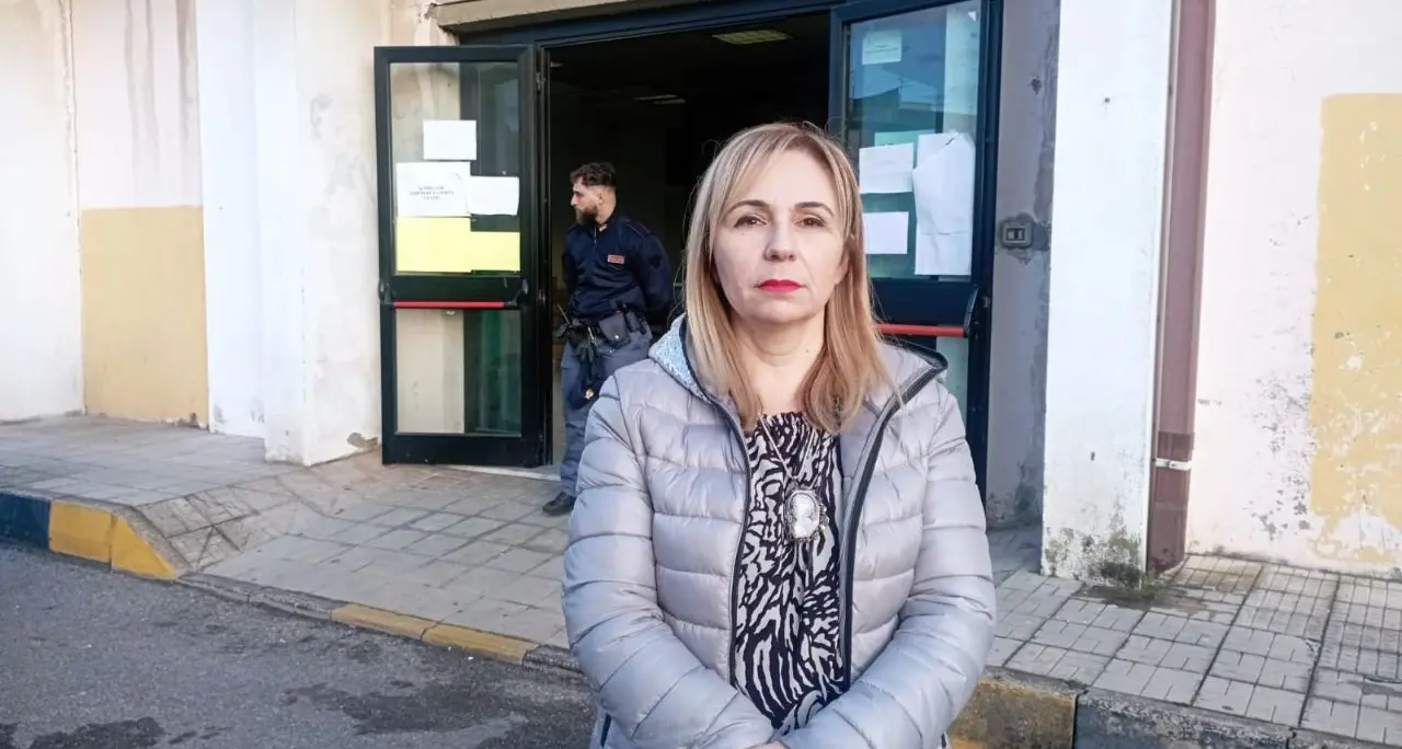 Proiettili di kalashnikov davanti casa, grave intimidazione al sindaco di Gioia Tauro Scarcella\n