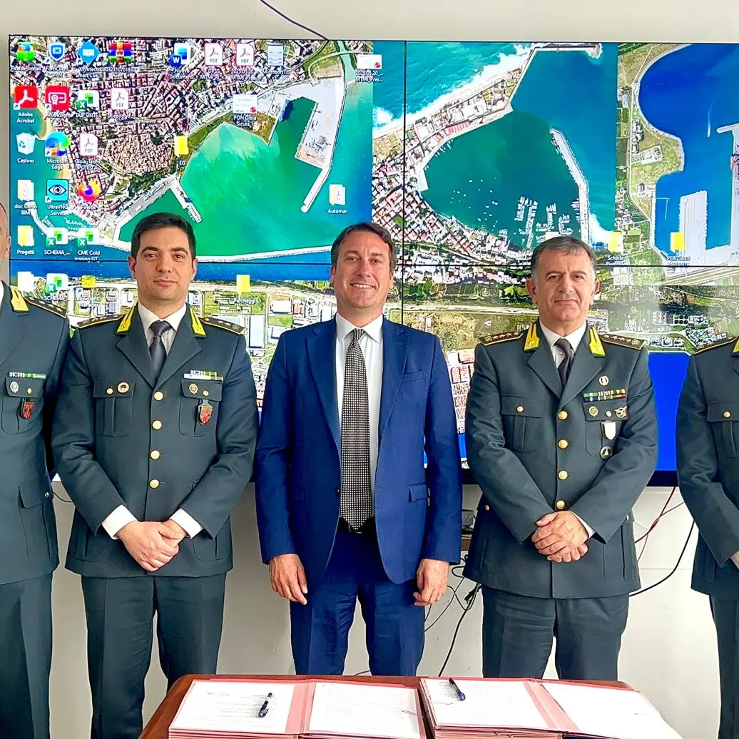 Droni per rafforzare i controlli nel porto di Gioia Tauro: protocollo d’Intesa tra Guardia di finanza e Autorità portuale\n