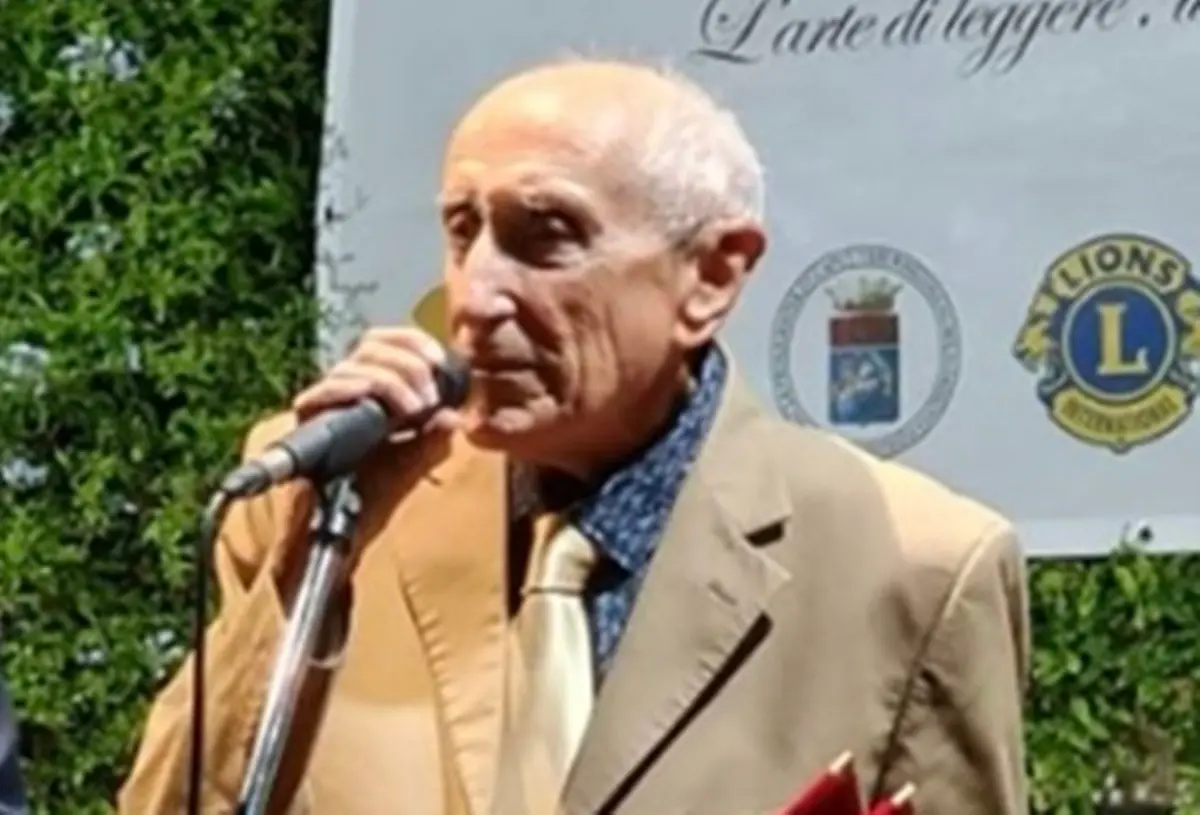 Addio al professore Domenico Minuto: «In Calabria non c'è albero a cui non sia stato affidato un linguaggio di intensa umanità»\n\n\n