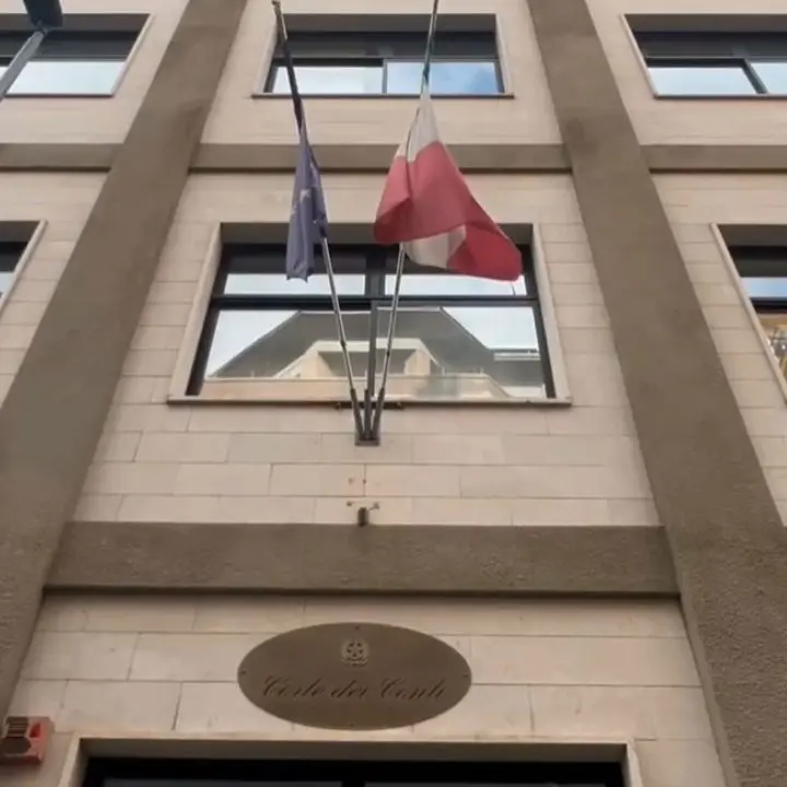 <p>Dissesto del Comune di Decollatura, indagini della Corte dei conti per sei amministratori e due revisori - <span style=\"color:hsl(0, 75%, 60%);\">NOMI</span></p>