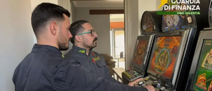 Centro scommesse abusivo a Mileto, sequestrate slot e oltre 2mila euro contenuti nelle macchinette\n