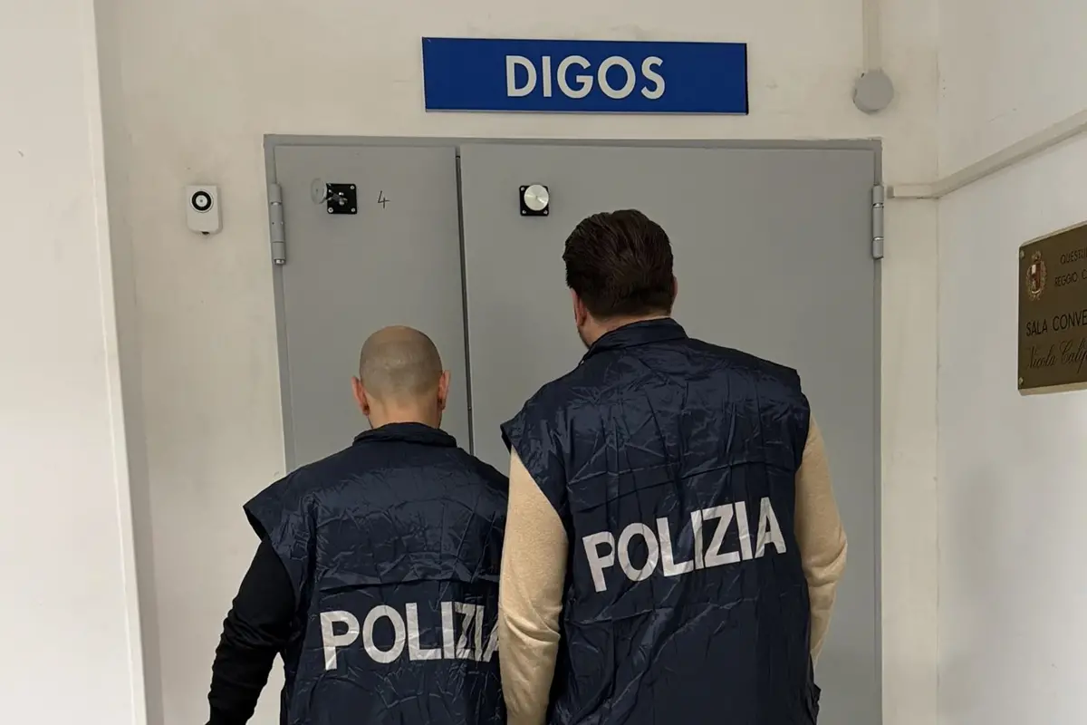 Reggina –\u00A0Acireale, arrestato\u00A0un ultras già sottoposto a Daspo:\u00A0era riuscito ad accedere abusivamente alla Curva Sud\n