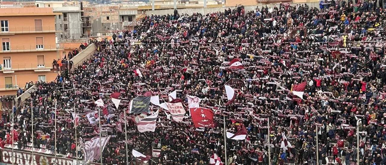 Reggina–Acireale, tifoso amaranto con Daspo\u00A0viola le prescrizioni e viene arrestato dalla Digos\n