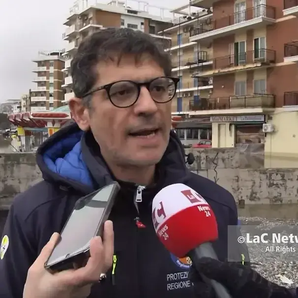 <p>Ancora maltempo e cicloni in Calabria, Costarella (ProCiv): «Territorio <span style=\"color:hsl(0, 75%, 60%);\">sotto pressione</span> per le piogge continue»</p>