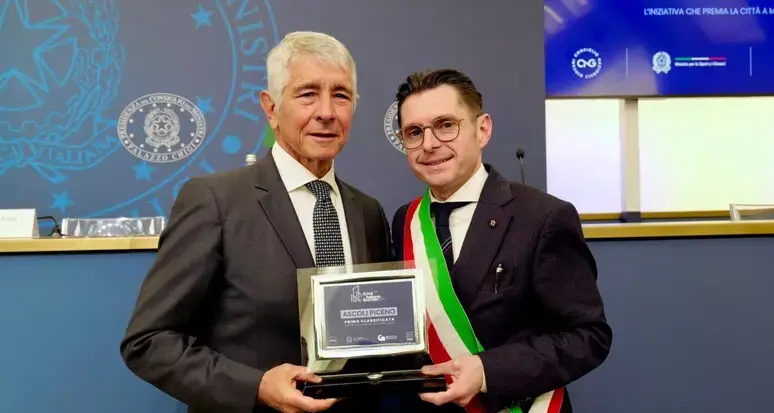 Città Italiana dei Giovani 2026, Cosenza beffata. Vince Ascoli Piceno\n