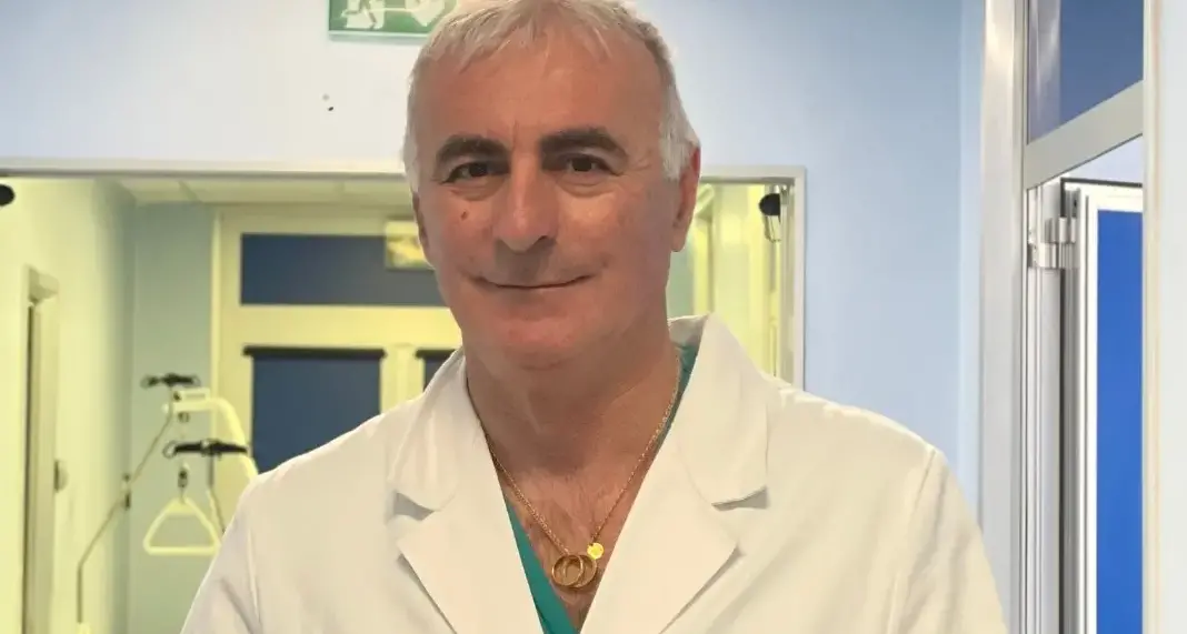 Il primario Candela colpito da un infarto mentre è in corsia a Paola.\u00A0È in terapia intensiva a Cosenza\n