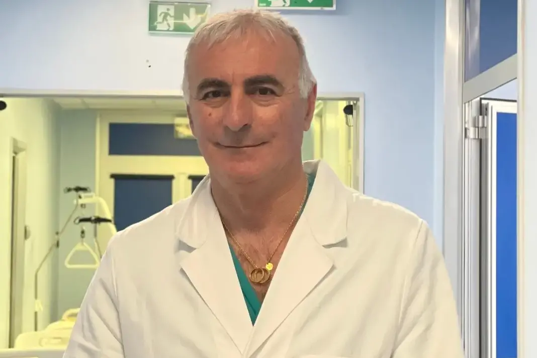 Il primario Candela colpito da un infarto mentre è in corsia a Paola.\u00A0È in terapia intensiva a Cosenza\n