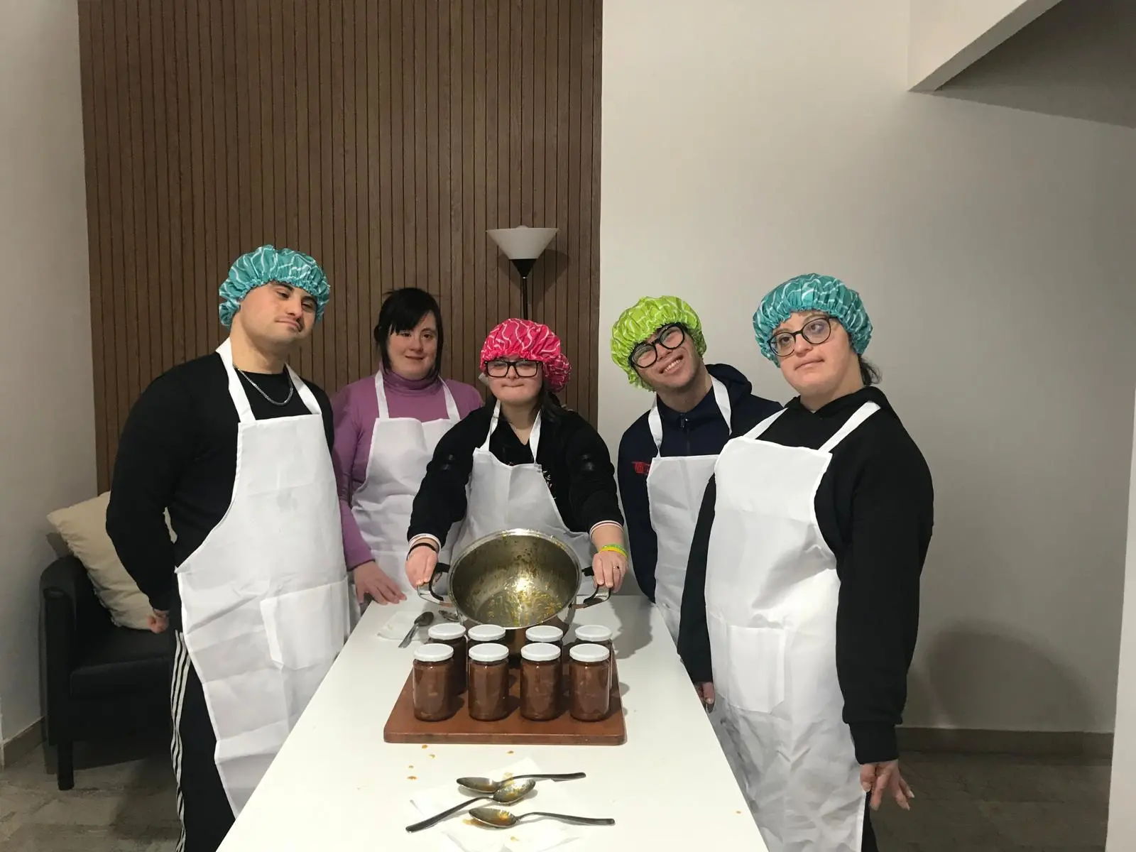 A Cosenza l’inclusione nasce in cucina con il progetto “I cinque sensi”\n