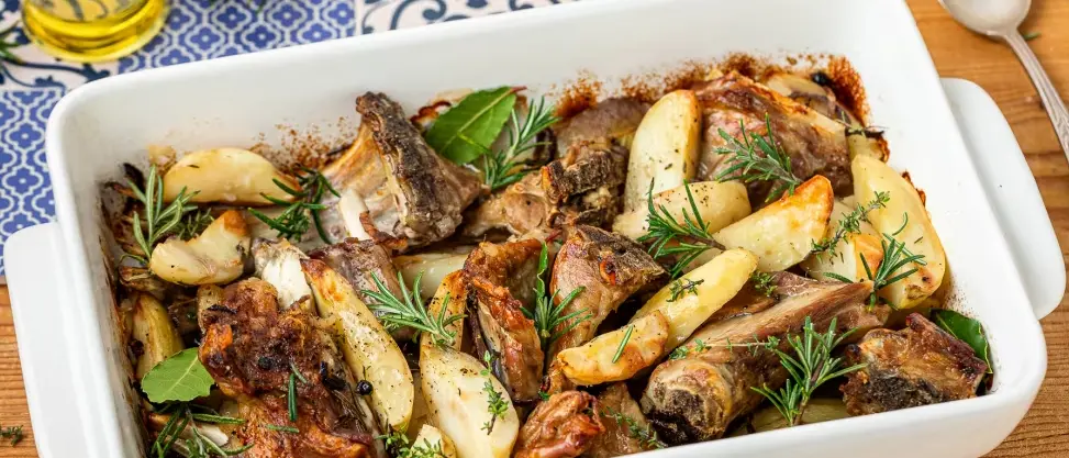 Pasqua in Calabria, viaggio nei sapori della tradizione tra piatti antichi e dolci delle feste\n