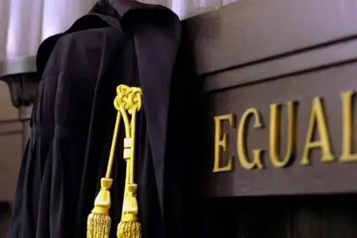 Tentate estorsioni per favorire le cosche di Borgia e Decollatura, due indagati si difendono: «Non ci siamo mai visti prima»\n