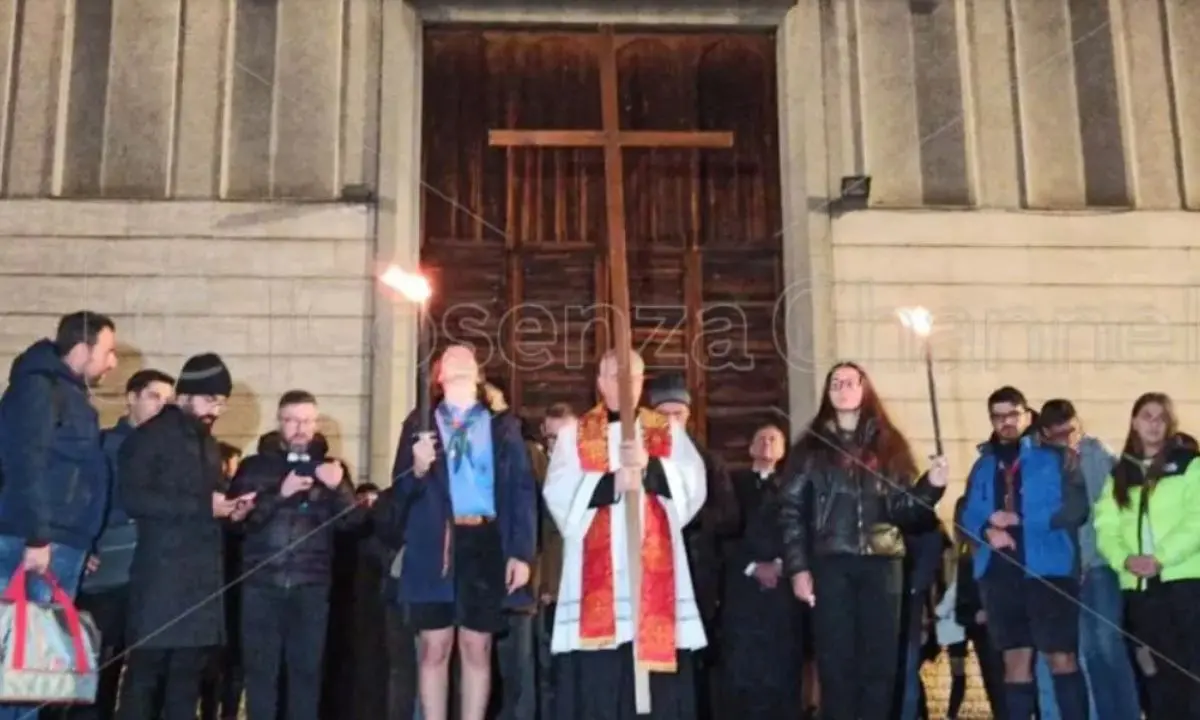 Via Crucis del Venerdì Santo, a Cosenza cambia la viabilità in centro\n