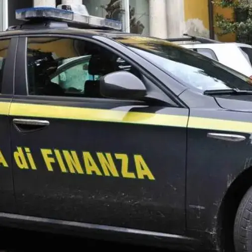 <p>False residenze, matrimoni e lavori finti per ottenere permessi di soggiorno: 61 indagati a Lamezia - NOMI</p>