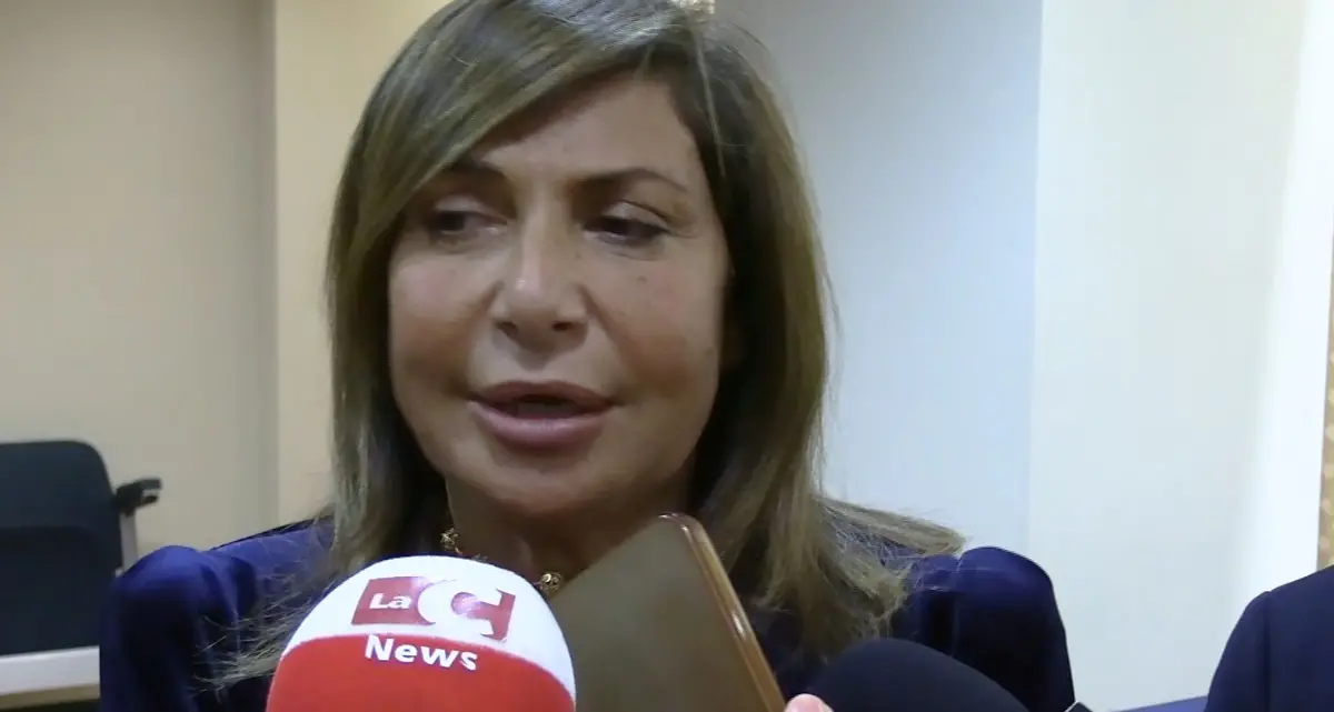 Loizzo (Lega) annuncia il congresso in Calabria e “salva” il Governo:\u00A0«Non cadrà». E su Cosenza: «Città al crepuscolo»\n