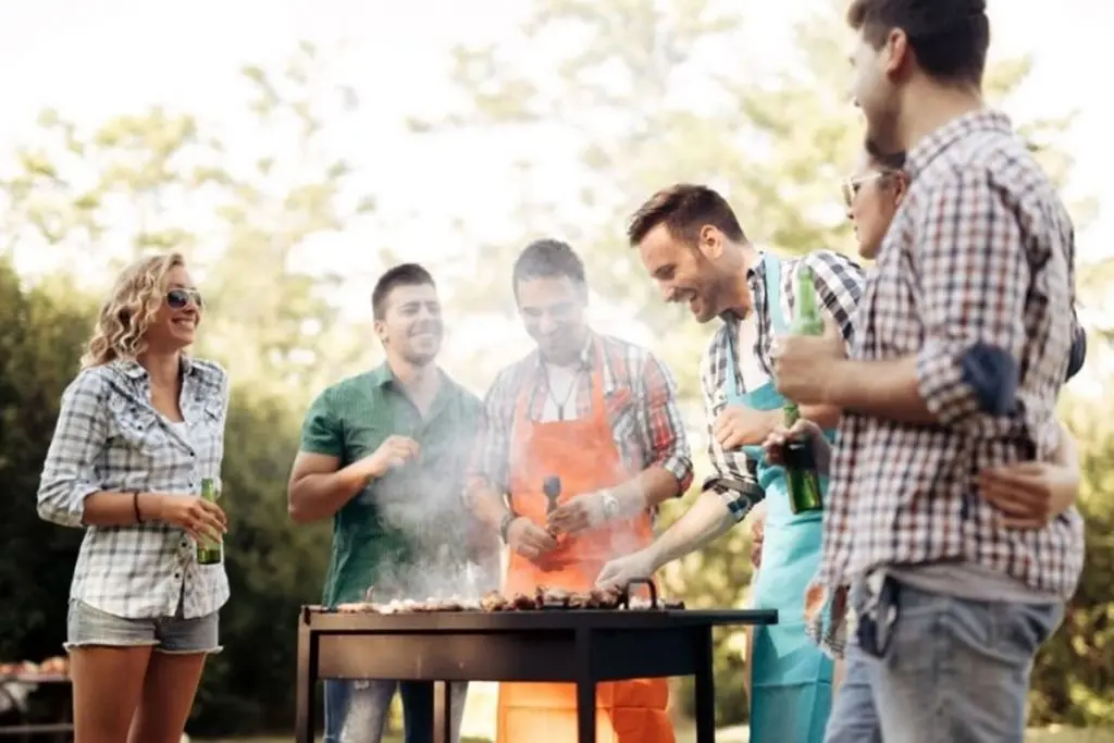 «Occhio al cibo a Pasqua e Pasquetta, c’è il rischio di prendere due chili in due giorni»: i consigli del nutrizionista\n