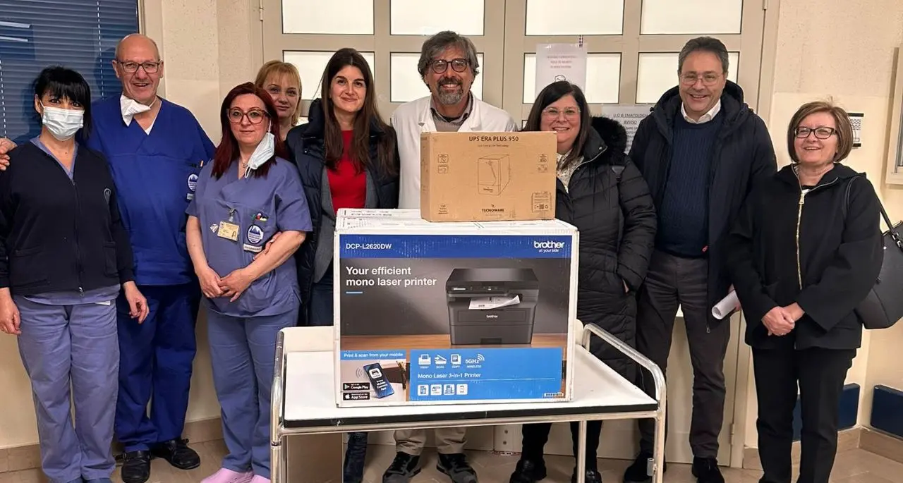 L’Istituto comprensivo di Vallelonga si fa promotore di generosità: fondi all’Airc e strumenti per l’Oncoematologia di Catanzaro\n