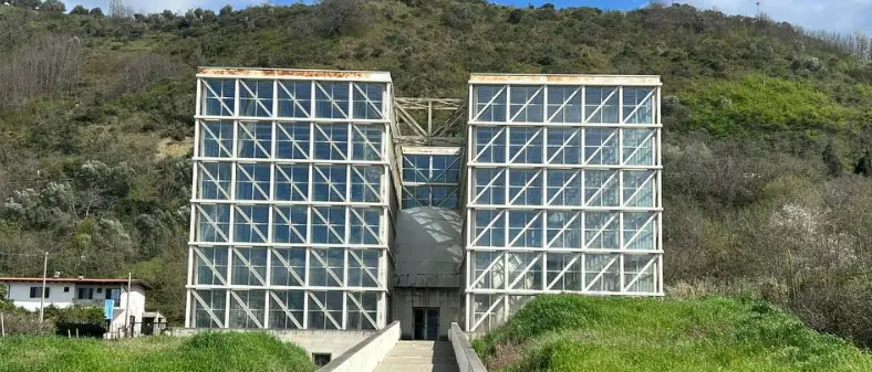 Il Planetario di Cosenza: 2,5 milioni per riaprirlo, si punta a riparare la lente storica. Caruso: «Conto di farcela entro la fine del mandato»\n