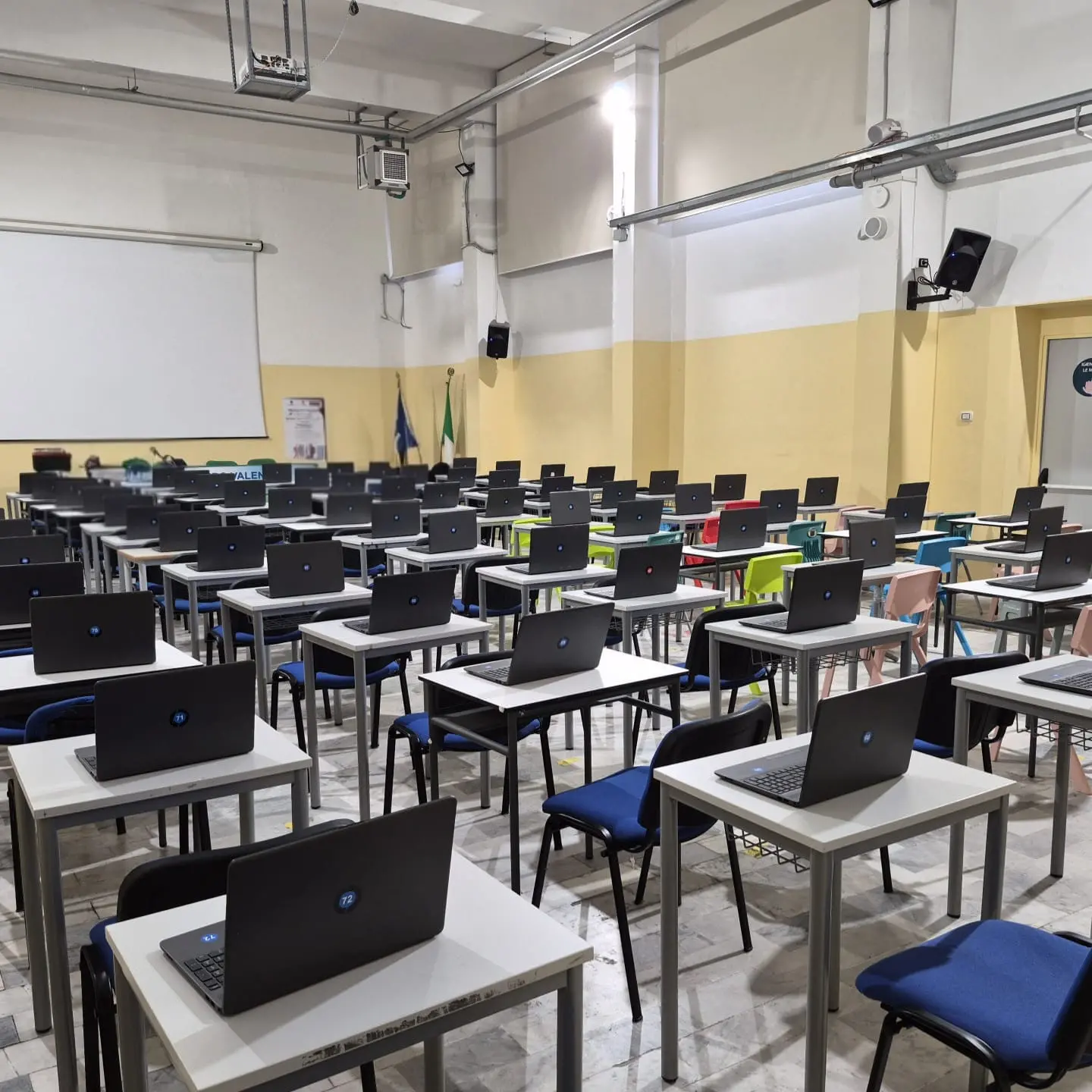 Concorso per assistenti sociali a Vibo: in 32 superano la preselezione. Scrugli: «È una svolta epocale»\n