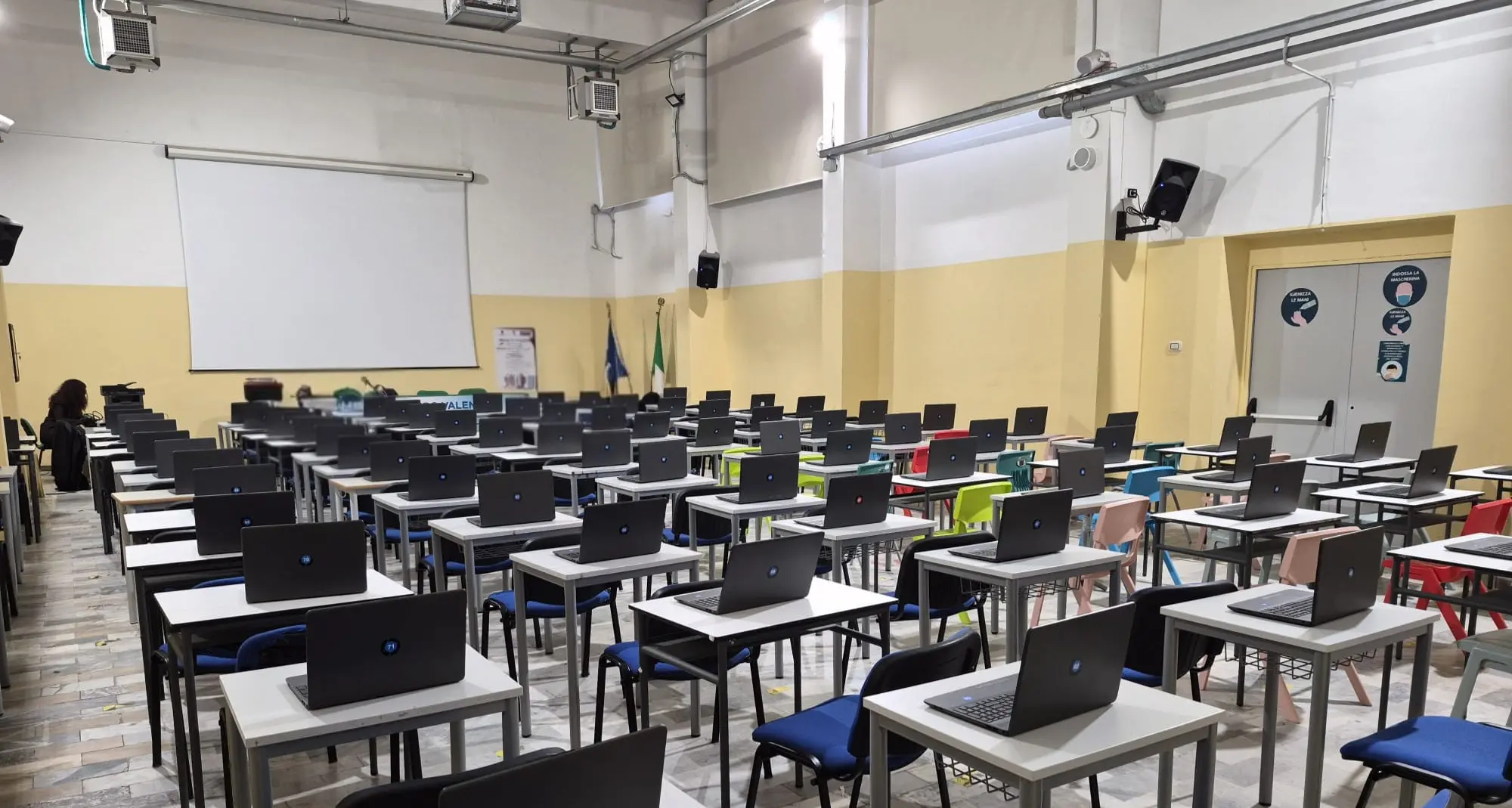 Concorso per assistenti sociali a Vibo: in 32 superano la preselezione. Scrugli: «È una svolta epocale»\n