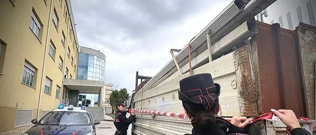 Illeciti ambientali,\u00A039enne denunciato a Lamezia Terme: sequestrata una tonnellata di rifiuti\n