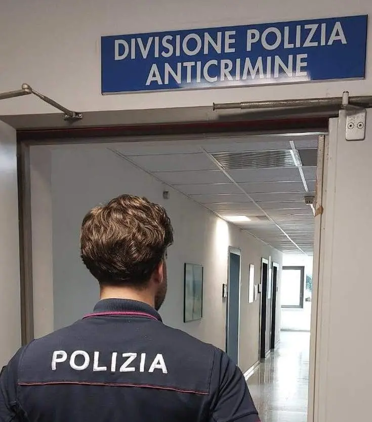 Reggio, sicurezza e prevenzione al centro dell’azione della Polizia: raffica di misure contro violenza, criminalità e rischio recidiva