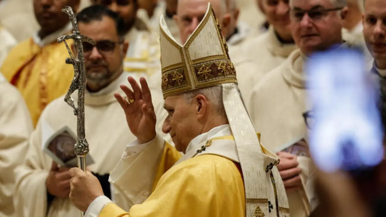 Papa Leone e il tempo sospeso della Chiesa\n