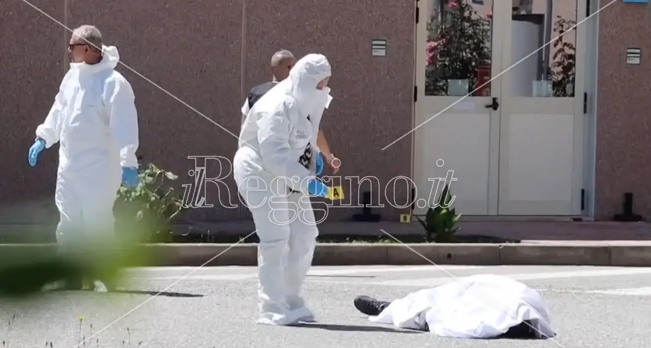 Reggio, oltre 15 anni di carcere al macellaio che reagì accoltellando e uccidendo uno dei due ladri entrati in casa\n