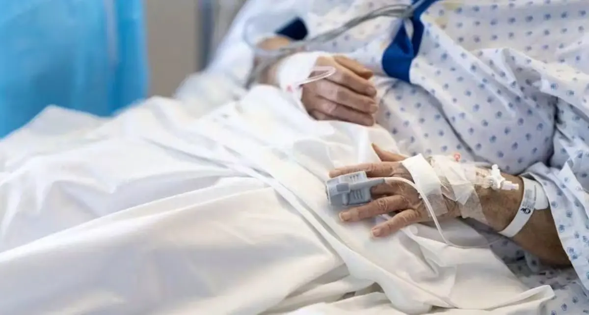 Morte in Pneumologia all’Annunziata, due infermieri indagati: la Procura fa luce sulla vigilanza\n