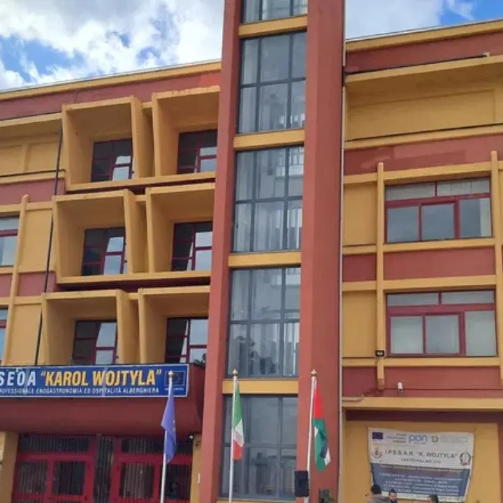 Castrovillari, computer rubati all’istituto Ipsia “L.da Vinci”: una denuncia per ricettazione\n