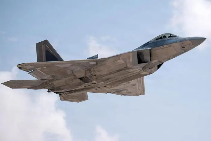 Guerra in Medio Oriente, jet Usa abbattuto in Iran: un pilota salvato, l’altro disperso\n